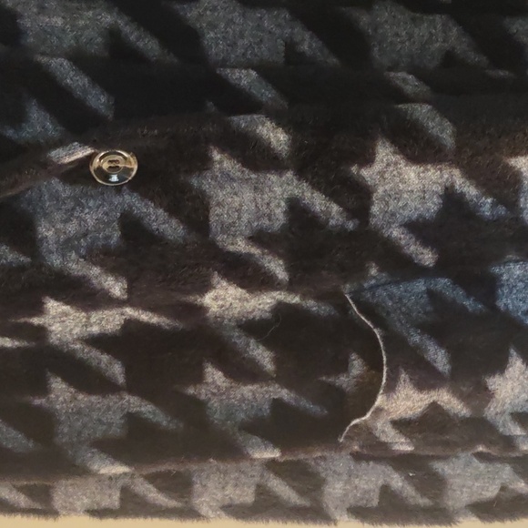 Love Token Black and Gray Houndstooth Soft Knit Coat - Small - Picture 3 of 5
